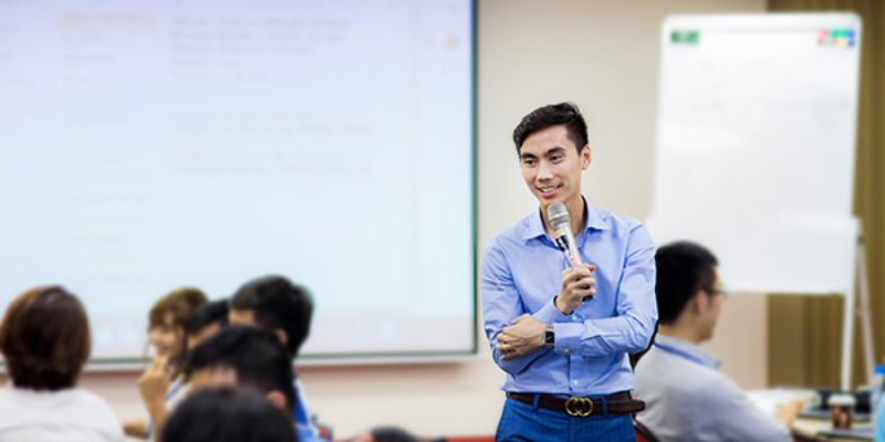 CEO Bùi Tiến Dũng - Người Đứng Sau Thành Công Của 68 Game Bài 2 Học vấn và cuộc sống gia đình của tác giả 68 game bài